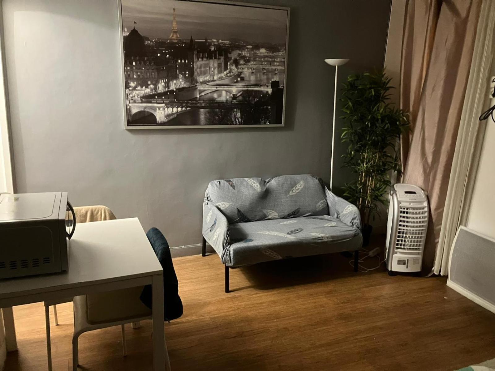 Eiffel Tower Champs De Mars Apartment ปารีส ภายนอก รูปภาพ