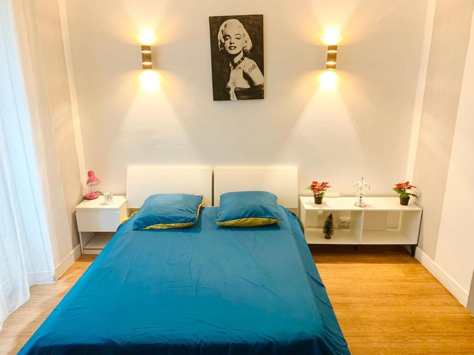 Eiffel Tower Champs De Mars Apartment ปารีส ภายนอก รูปภาพ