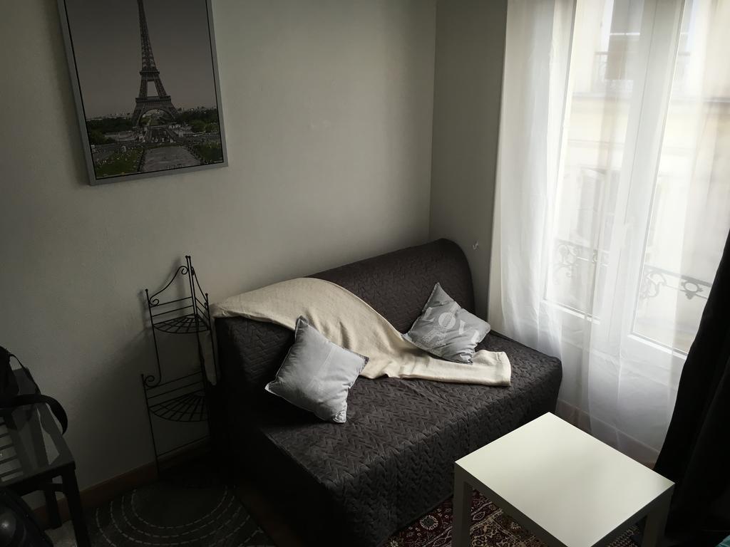 Eiffel Tower Champs De Mars Apartment ปารีส ภายนอก รูปภาพ